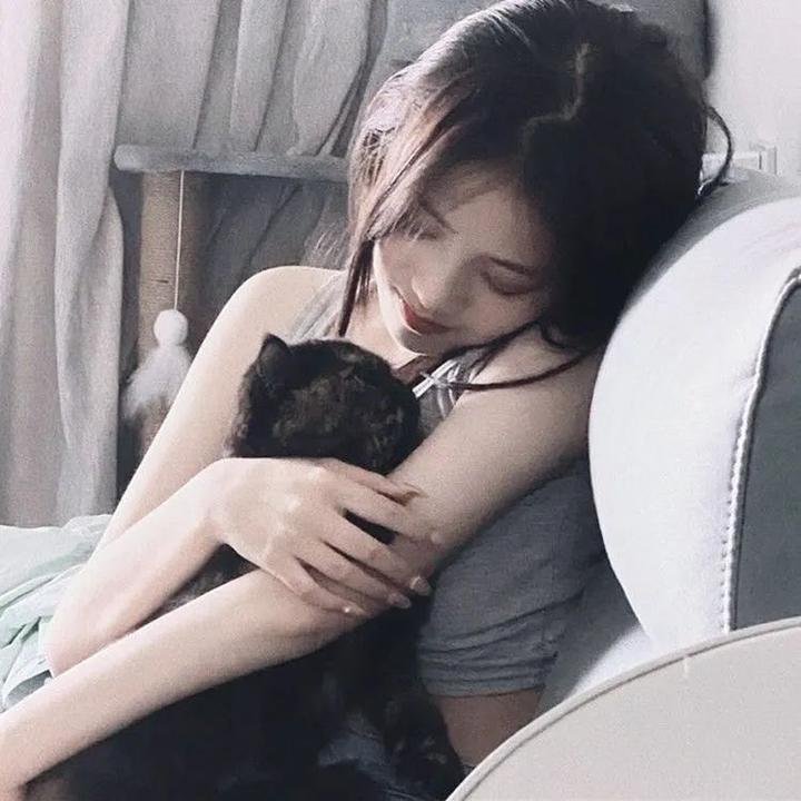 订婚宴上，女儿手撕恶毒后妈